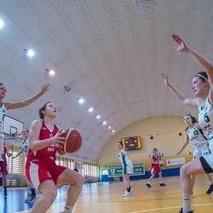 Mecz koszykówki kobiet 15